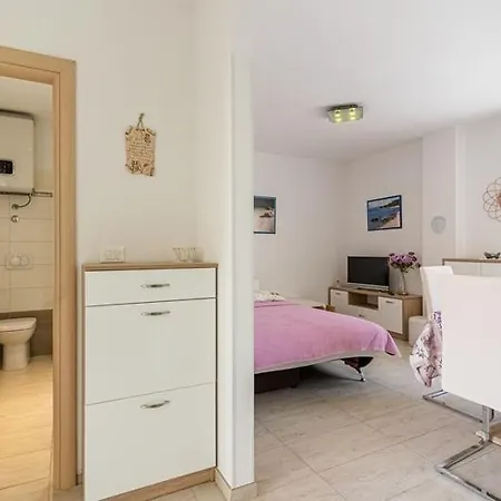 Apartamento In With Terrace, Air Condition, Wifi, 5206-2 Cres